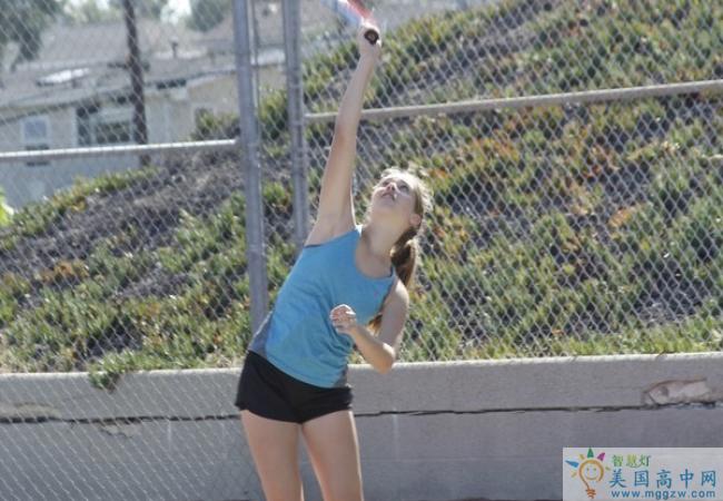 Bishop Montgomery High School的女子羽毛球赛.png