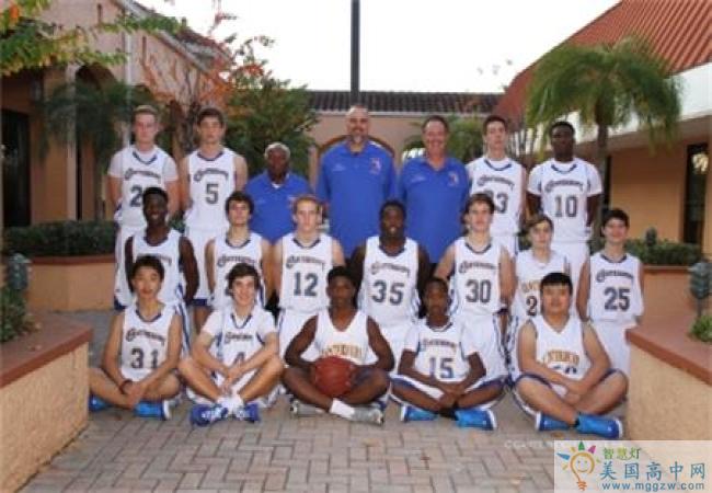 Canterbury School of Florida的篮球队员合影.jpg