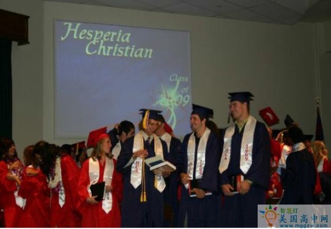 Hesperia Christian School-西斯派瑞亚基督中学-Hesperia Christian School的学生合影.png