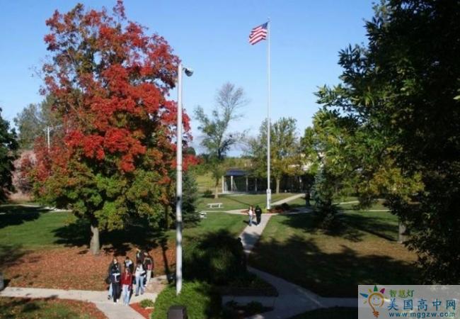 Wisconsin Academy校园景色.jpg